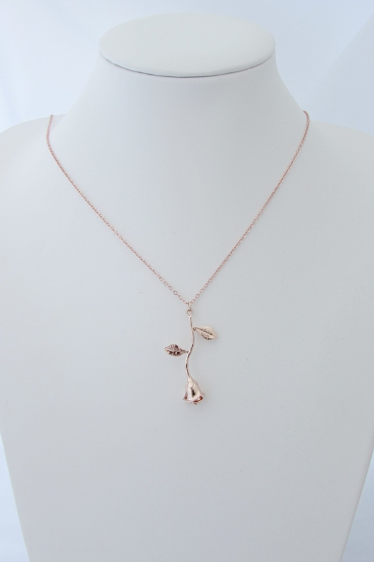Rose Gold Rose Pendant Necklace