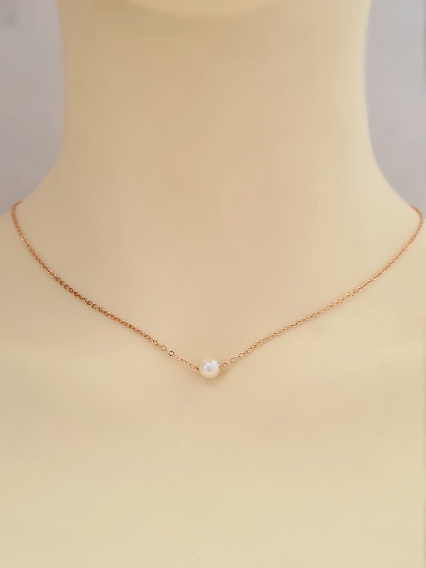 Single Swarovski Pearl Necklace in Gold